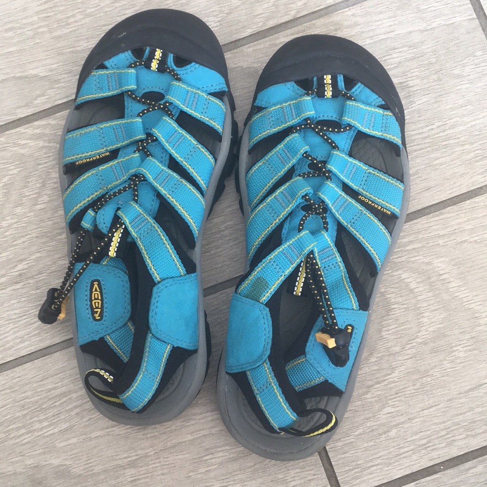 KEEN women’s sandal size 8